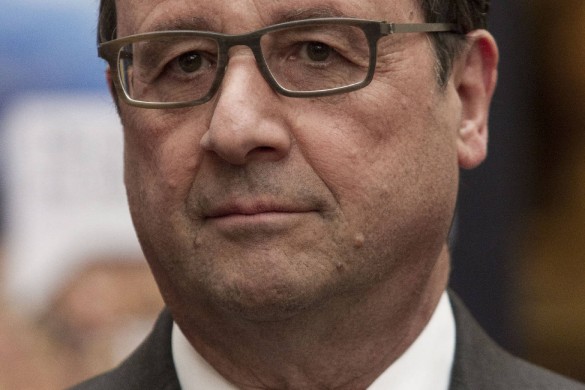 Info Closer : François Hollande et sa compagne ont dîné chez Emmanuel et Brigitte Macron
