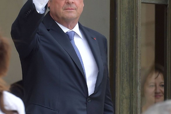 François Hollande agacé de s’être fait voler la vedette… par Julie Gayet !