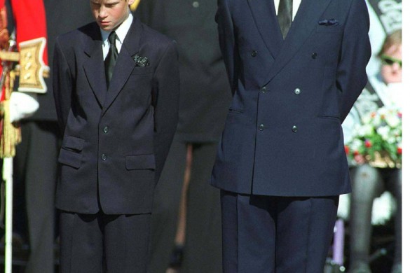 Funérailles de Diana : Le prince Charles a eu peur de se faire tirer dessus