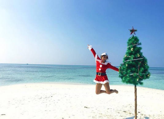 Paris Hilton, Sonia Rolland… Où les stars passent-elles leurs vacances ? (photos)