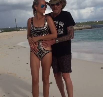 Johnny Hallyday plus amoureux que jamais : découvrez son tatouage romantique pour sa femme Laeticia (Photo)