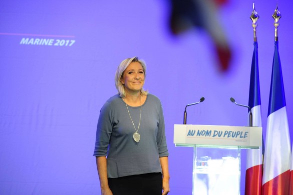 20H People : un candidat de DALS éliminé, Karine Ferri émue, le cadeau empoisonné de Le Pen à Ménard