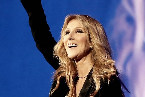 Céline Dion triomphe sur scène pour son retour en France (Vidéo)
