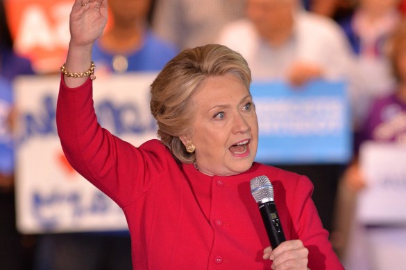 Hillary Clinton : le FBI enquête de nouveaux sur ses emails