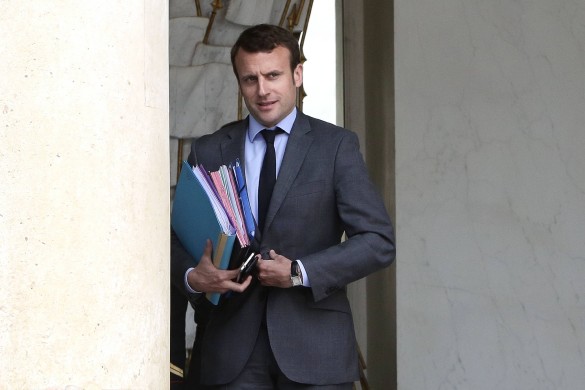 Emmanuel Macron taclé par un proche de Manuel Valls : « Il est en marche pour payer ses impôts ! »