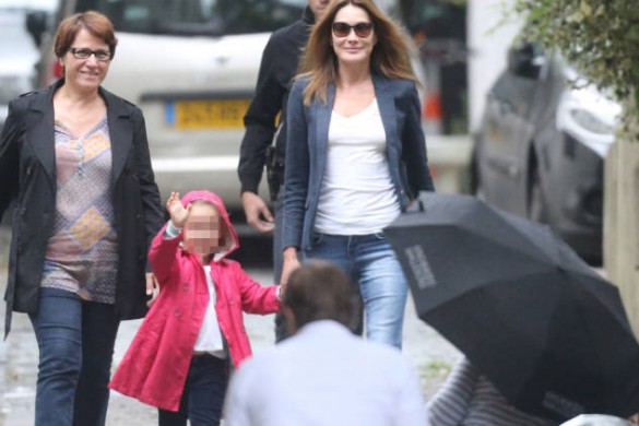 Giulia Sarkozy a fait sa rentrée avec sa maman Carla Bruni ! (photos)