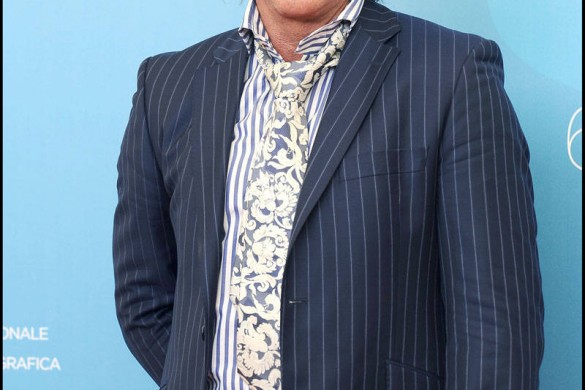 Mickey Rourke fête ses 64 ans : retour sur son incroyable métamorphose (photos)