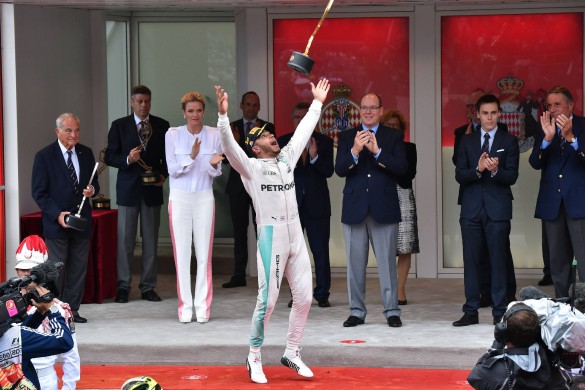 La princesse Charlène de Monaco fait une apparition originale au Grand Prix de Formule 1