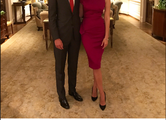 Rebelle ? Ivanka Trump porte une robe qui ne plaira pas à son père Donald Trump…