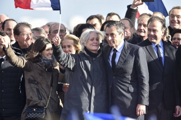 Marie Fillon, soutien indéfectible de son père François Fillon (photos)