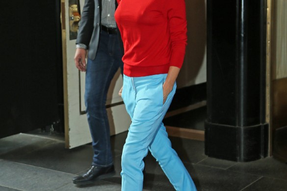 Victoria Beckham en mode flashy dans les rues de New York