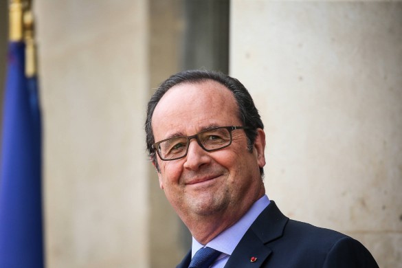 François Hollande paye 9895 euros par mois… son coiffeur personnel ! 