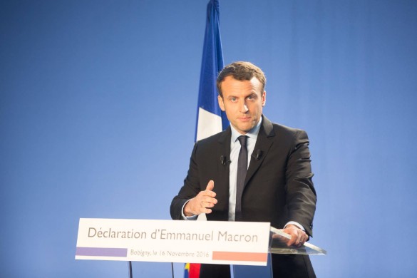 Naïf ? Emmanuel Macron veut vivre de ses droits d’auteur