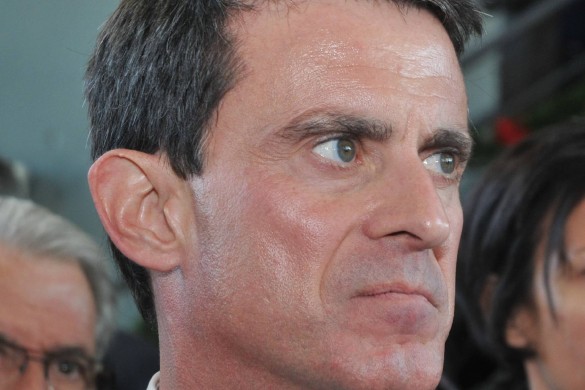 Manuel Valls s’énerve face aux journalistes : « C’est vous qui représentez le système »