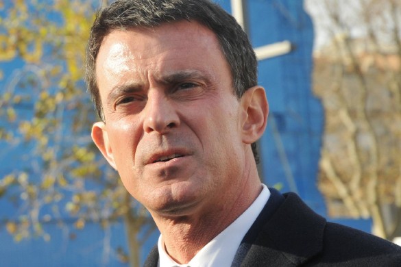 Manuel Valls s’énerve face aux journalistes : « C’est vous qui représentez le système »
