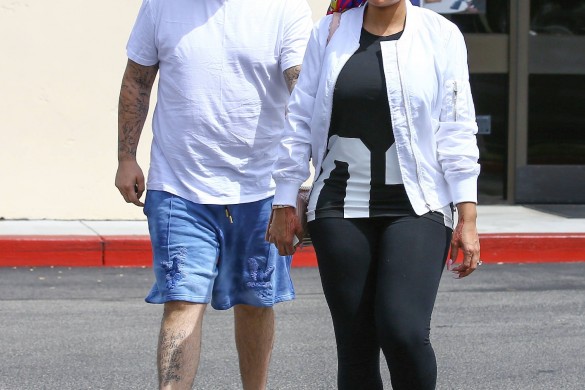 Rob Kardashian très fier de sa perte de poids ! (Photo)