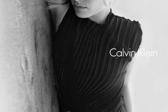 Bella Hadid, Kate Moss, Zoé Kravitz : casting de stars pour Calvin Klein