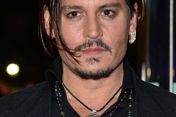 Johnny Depp vient au secours d’Angelina Jolie après l’annonce de son divorce !