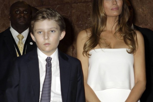 Melania Trump et son fils : un arsenal de sécurité pour aller manger une pizza…
