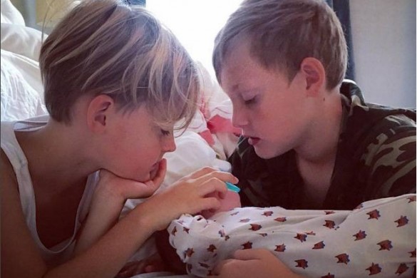 Trop chou ! Liv Tyler partage de nouvelles photos de sa fille sur Instagram