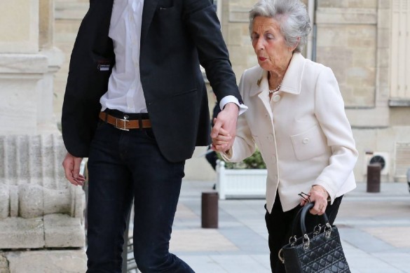 Info Closer : La mère de Nicolas Sarkozy hospitalisée