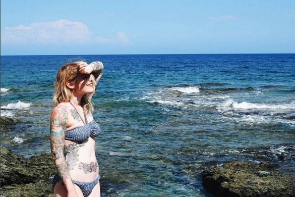 Coeur de pirate, Daphné Burki, Caroline Receveur… Elles ont osé le tatouage XXL (photos)