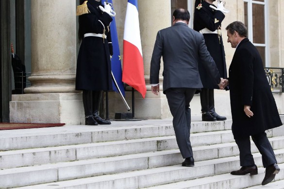 20h Peopolitique : Louis Sarkozy trolle Hollande sur Twitter, la vidéo WTF de NKM, les étranges confessions du président sur son adversaire Nicolas…