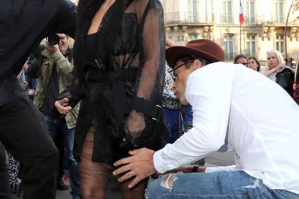Kim Kardashian veut porter plainte contre Vitalii Sediuk, l’agresseur des stars