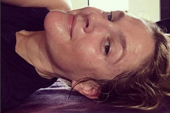 Drew Barrymore sans maquillage (et en sueur !) sur les réseaux sociaux (Photo)