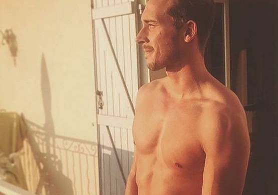 Julien (Secret Story 10) : découvrez ses photos sexy sur Instagram
