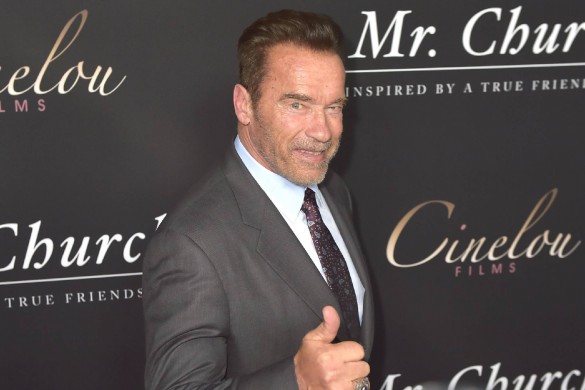 Le message étonnant d’Arnold Schwarzenegger à Hollande : « On t’aime »