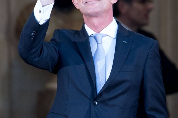 L’arrivée de Manuel Valls en rockstar sur « The Final Countdown »
