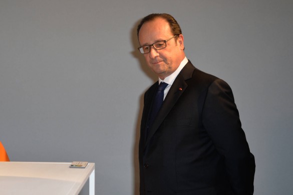 Présidentielle de 2017 : Ségolène Royal et Emmanuel Macron avec François Hollande pour son premier « séminaire » de campagne
