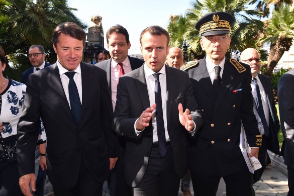 Quand Emmanuel Macron se prend pour un philosophe et se paye au passage Nicolas Sarkozy !