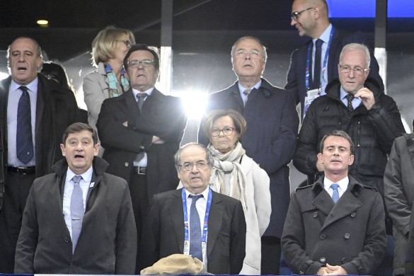 Jean-Luc Reichmann, Nicolas Canteloup, Manuel Valls : les people ont soutenu à fond les Bleus ! (Photos)