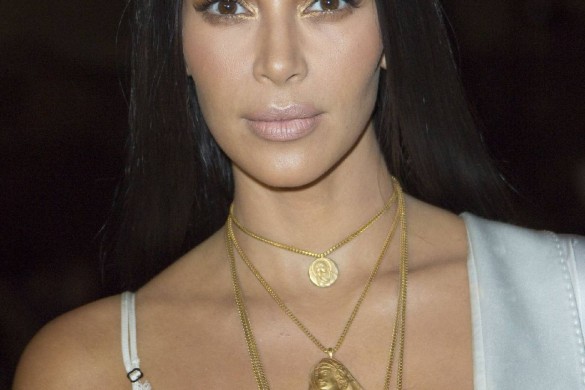 Kim Kardashian tout sourire avec Kanye West et North à l’approche des fêtes