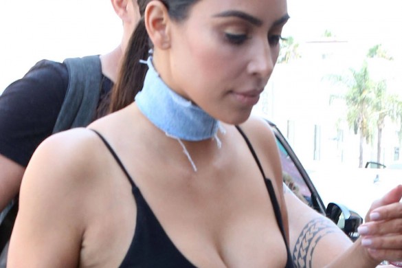 Kim Kardashian utilise un sosie pour berner les photographes