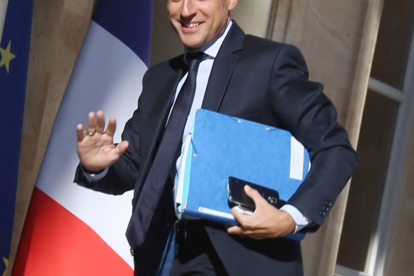 Emmanuel Macron sort de son silence : « Je souhaite entamer une nouvelle étape de mon combat »