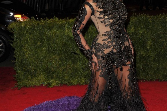 Beyoncé a 35 ans : retour sur ses plus beaux looks (photos)