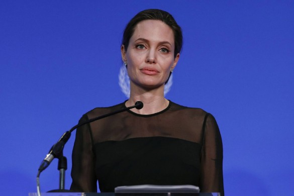 Angelina Jolie soutient les réfugiés dans une tribune anti-Trump pour le New York Times