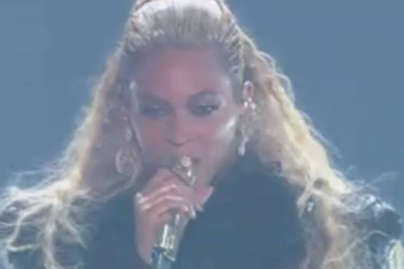 MTV VMA 2016 : Beyoncé, Britney Spears, Rihanna… toutes déchaînées sur scène (vidéos)