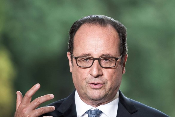 Karine Le Marchand balance : « L’entourage de François Hollande nous méprise ! »