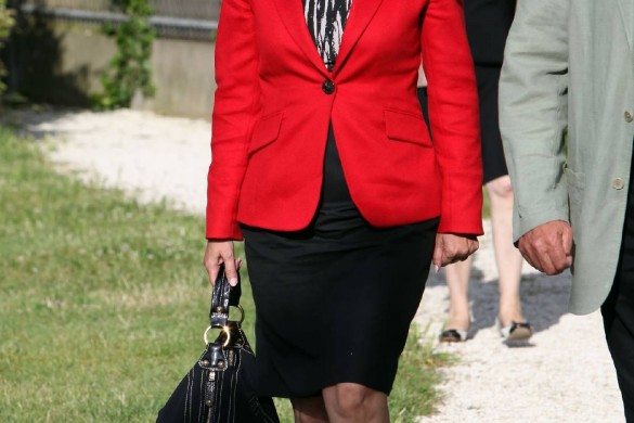 Ségolène Royal a 63 ans : retour sur ses looks les plus fous ! (photos)