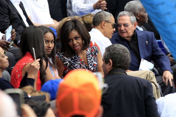 Barack Obama révèle que ses deux filles ont des petits amis