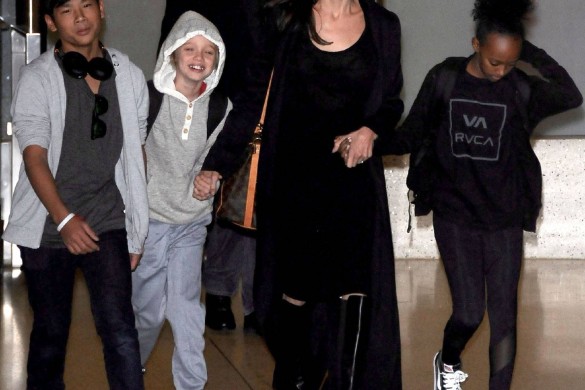 Angelina Jolie tente les pires moyens pour consoler ses enfants du divorce