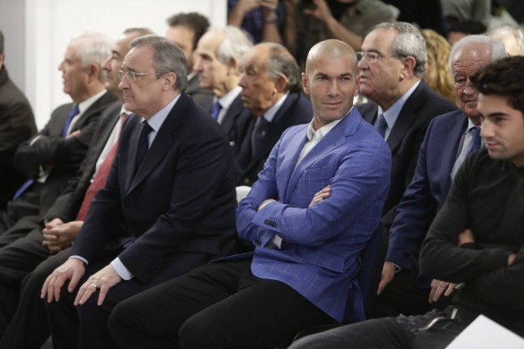 Luca Zidane, fils de Zizou, s’affiche aux côtés d’une brune très charmante !