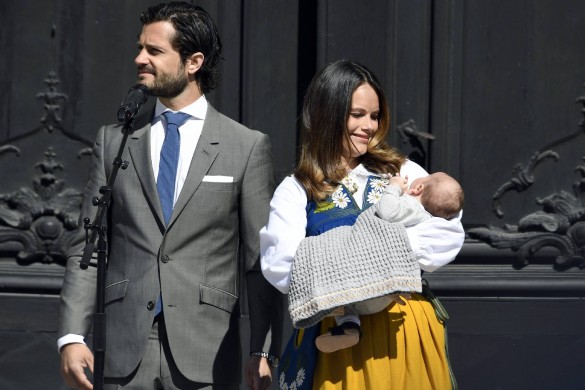 Sofia Hellqvist et du prince Carl-Philip baptisent leur fils Alexander de Suède le…
