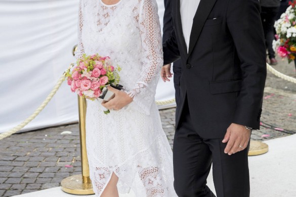 Sofia Hellqvist et du prince Carl-Philip baptisent leur fils Alexander de Suède le…
