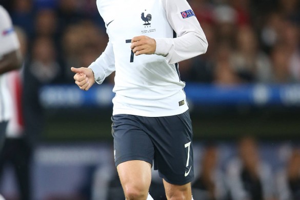Euro 2016 : Antoine Griezmann explique pourquoi il est le seul Bleu à jouer en manches longues