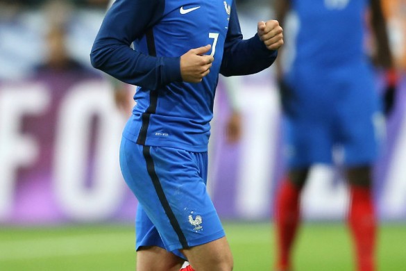 Euro 2016 : Antoine Griezmann explique pourquoi il est le seul Bleu à jouer en manches longues